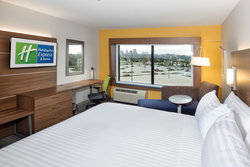  - Holiday Inn Express & Suites Riverfront East Peoria - I-74, Exit 94