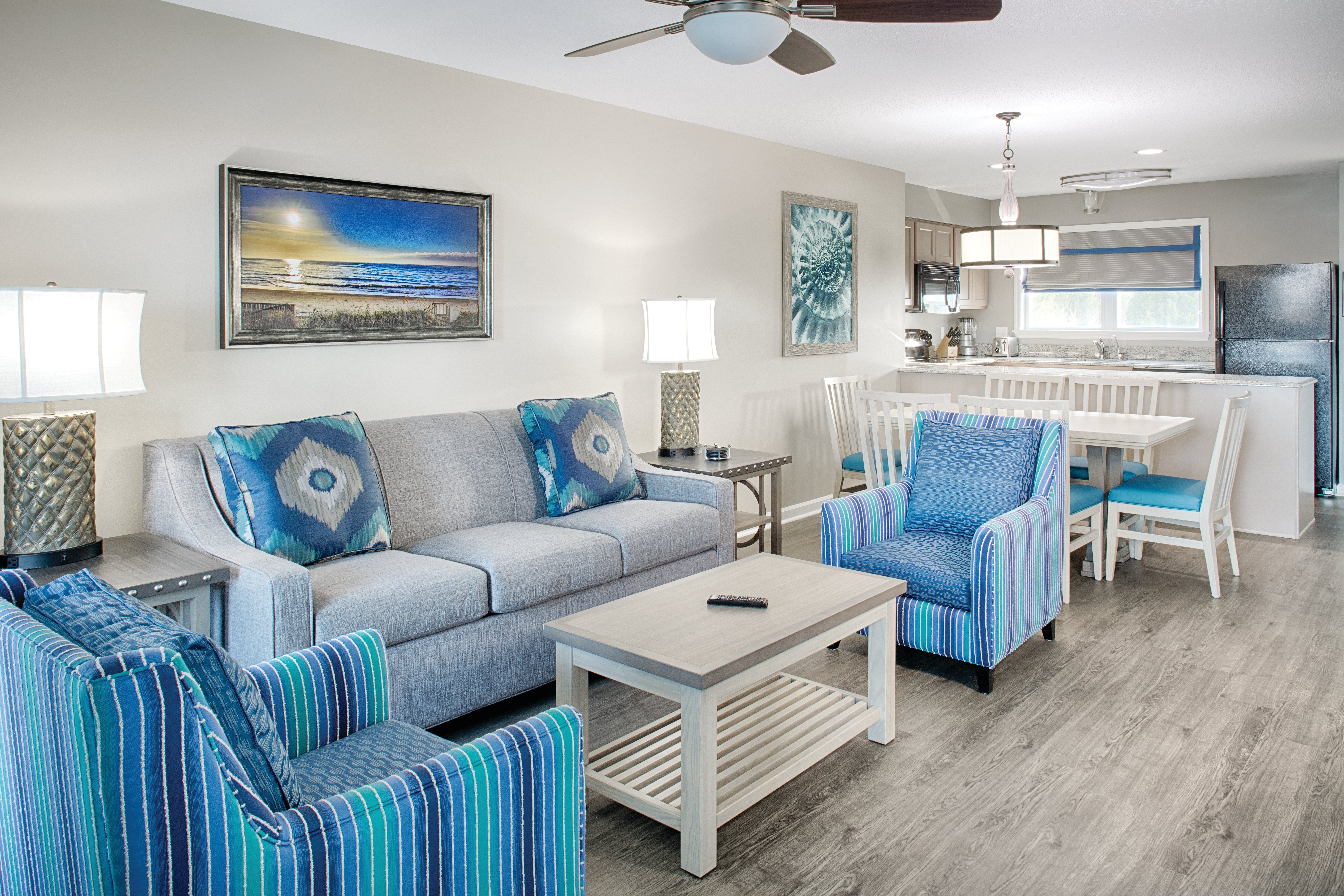 CLUB WYNDHAM OCEAN RIDGE-guestroom-Living Room - - Club Wyndham Ocean Ridge.jpg