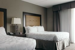  - Holiday Inn Express & Suites East Peoria - I-74, Exit 94