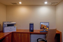  - Holiday Inn Express Sorrento Valley - I-805, Exits 27 & 27A