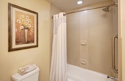  - Holiday Inn Express Sorrento Valley - I-805, Exits 27 & 27A