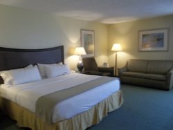  - Holiday Inn Express Plainfield - I-70, Exit 66