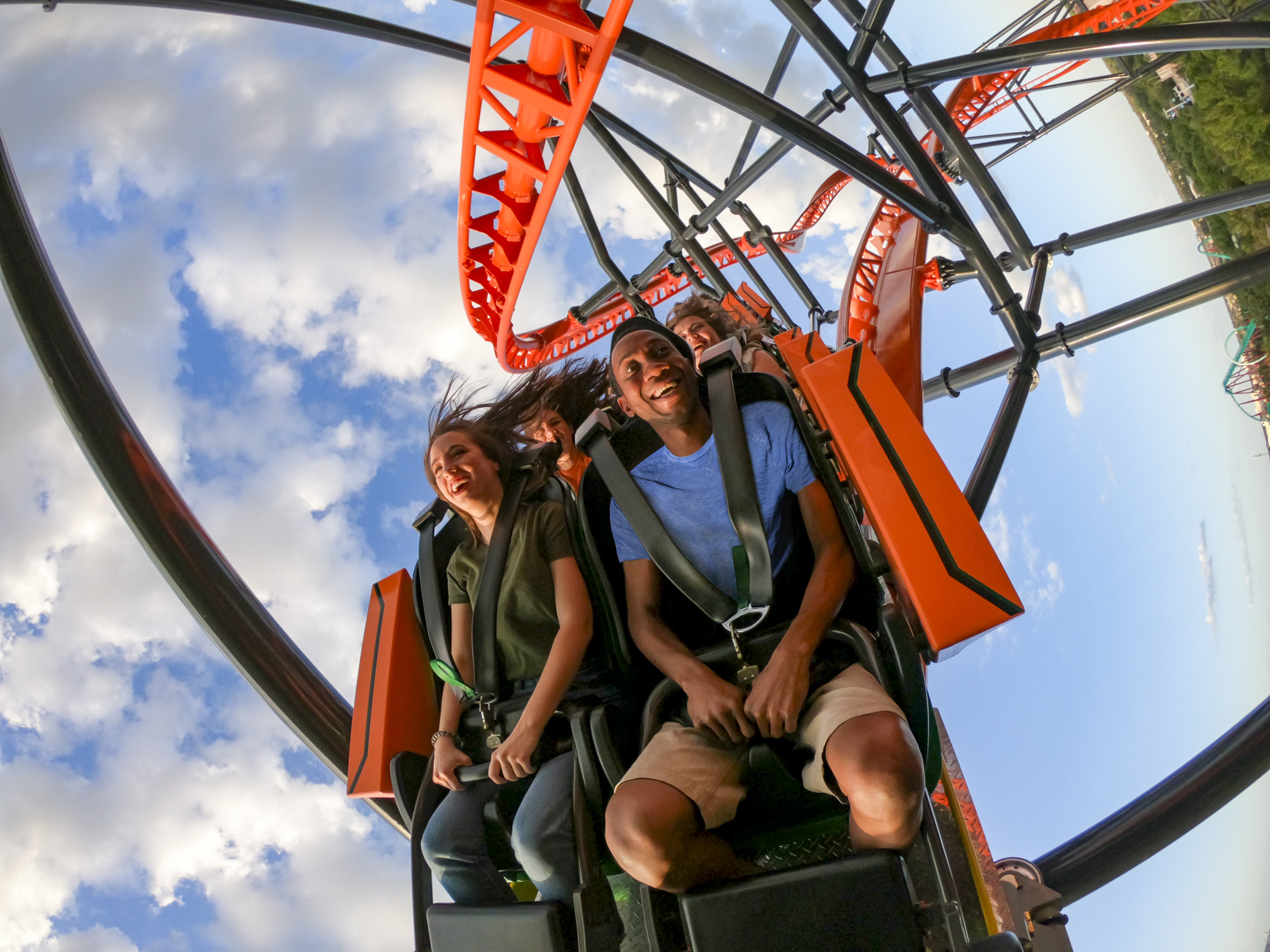 Busch Gardens?? Tampa Bay triple-launch steel coaster Tigris