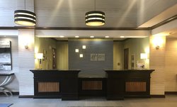  - Holiday Inn Express & Suites Morton - I-74, Exit 102