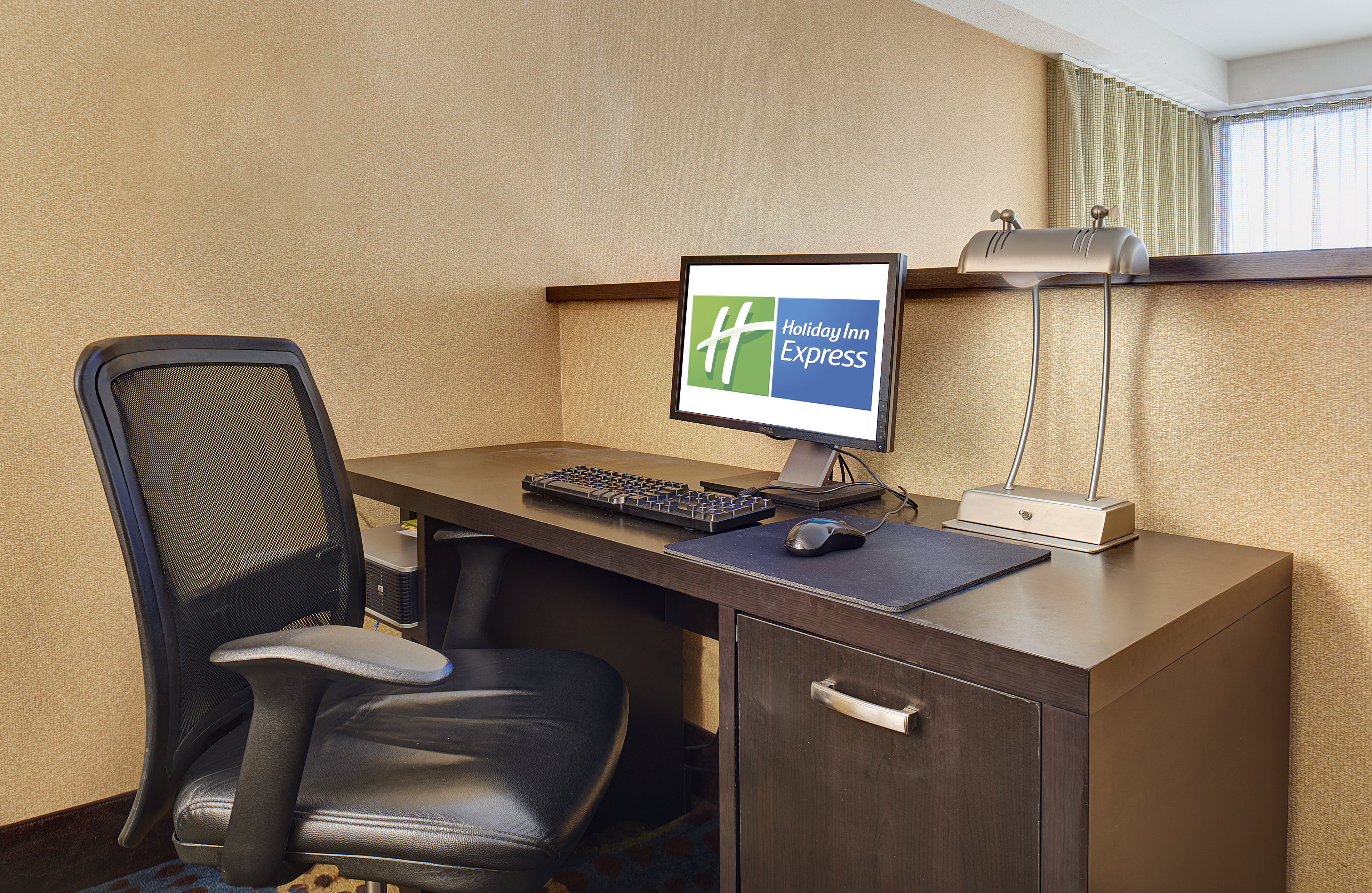 The self-service business center is always available to guests.