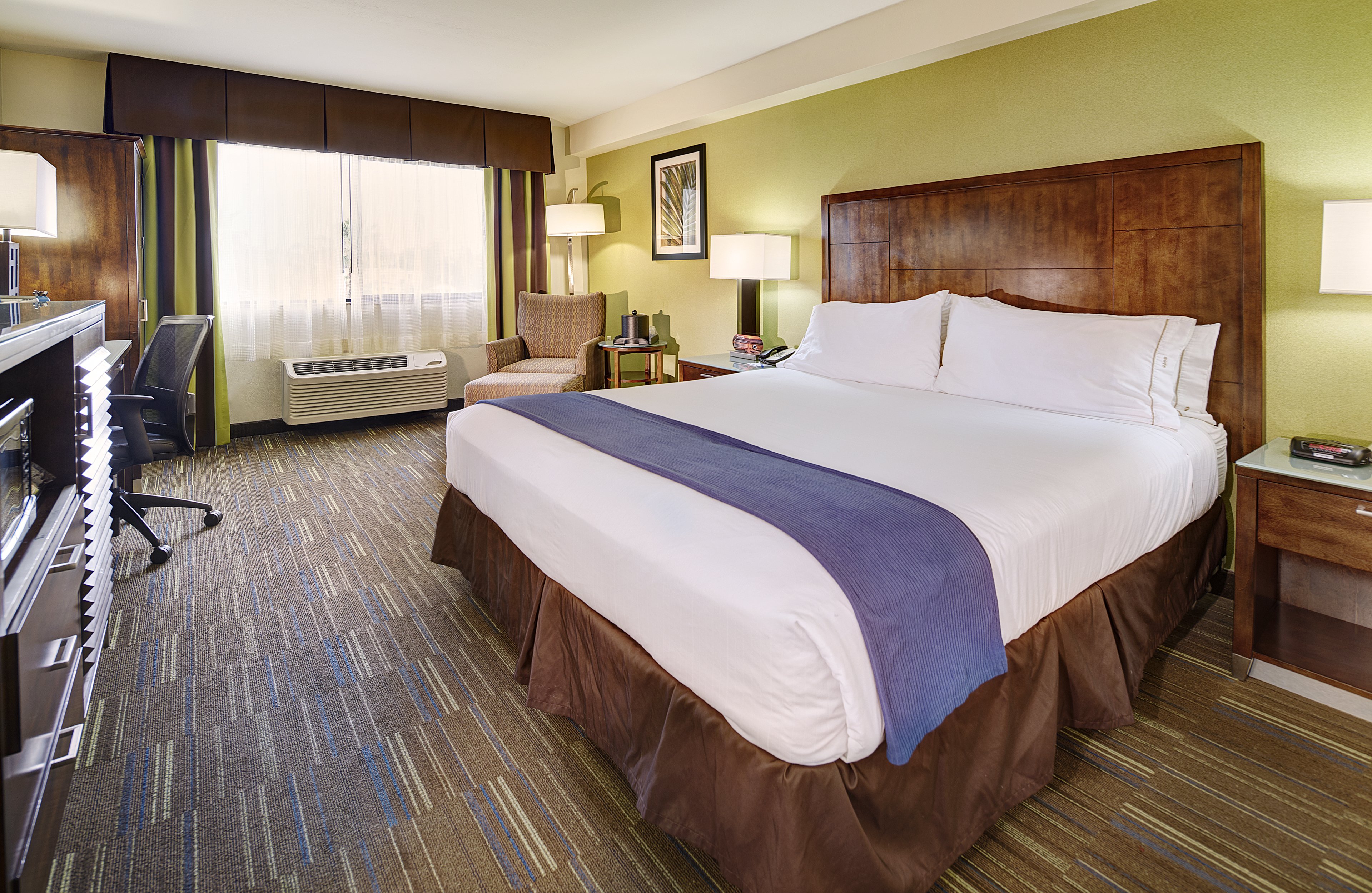 Enjoy the comfort of a King size bed at our National City hotel.