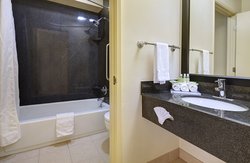  - Holiday Inn Express National City - I-805, Exit 10