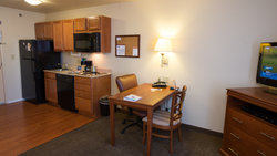  - Candlewood Suites Springfield - I-44, Exit 80