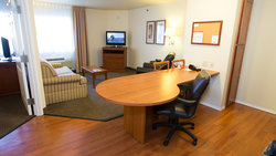  - Candlewood Suites Springfield - I-44, Exit 80
