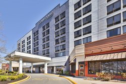  - Courtyard by Marriott Secaucus - I-95, Exit 17