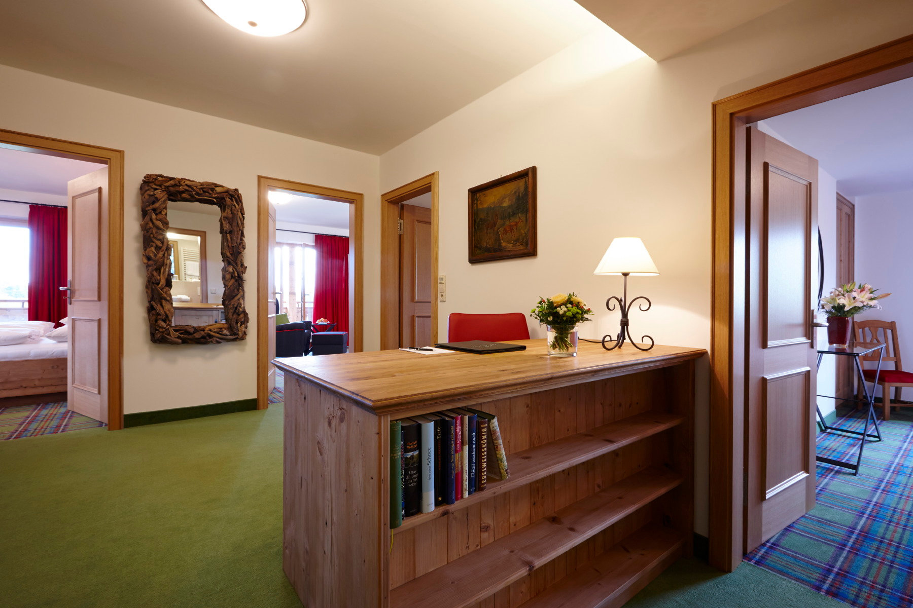 Gut Steinbach Hotel Chalets Sp-guestroom-Familiy suite Steinplatte.jpg