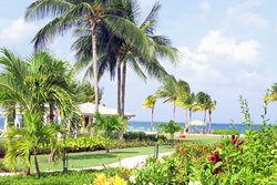  - Holiday Inn Resort Grand Cayman