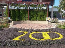  - Holiday Inn Pewaukee - I-94, Exit 294