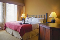  - Holiday Inn Pewaukee - I-94, Exit 294
