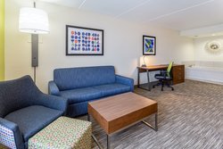  - Holiday Inn Express & Suites Cedar Falls