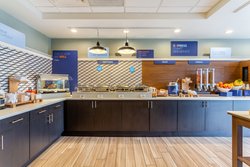  - Holiday Inn Express & Suites Cedar Falls