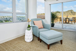  - Queen Kapiolani Hotel Honolulu