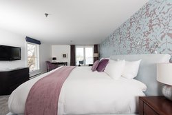  - Camden Harbour Inn