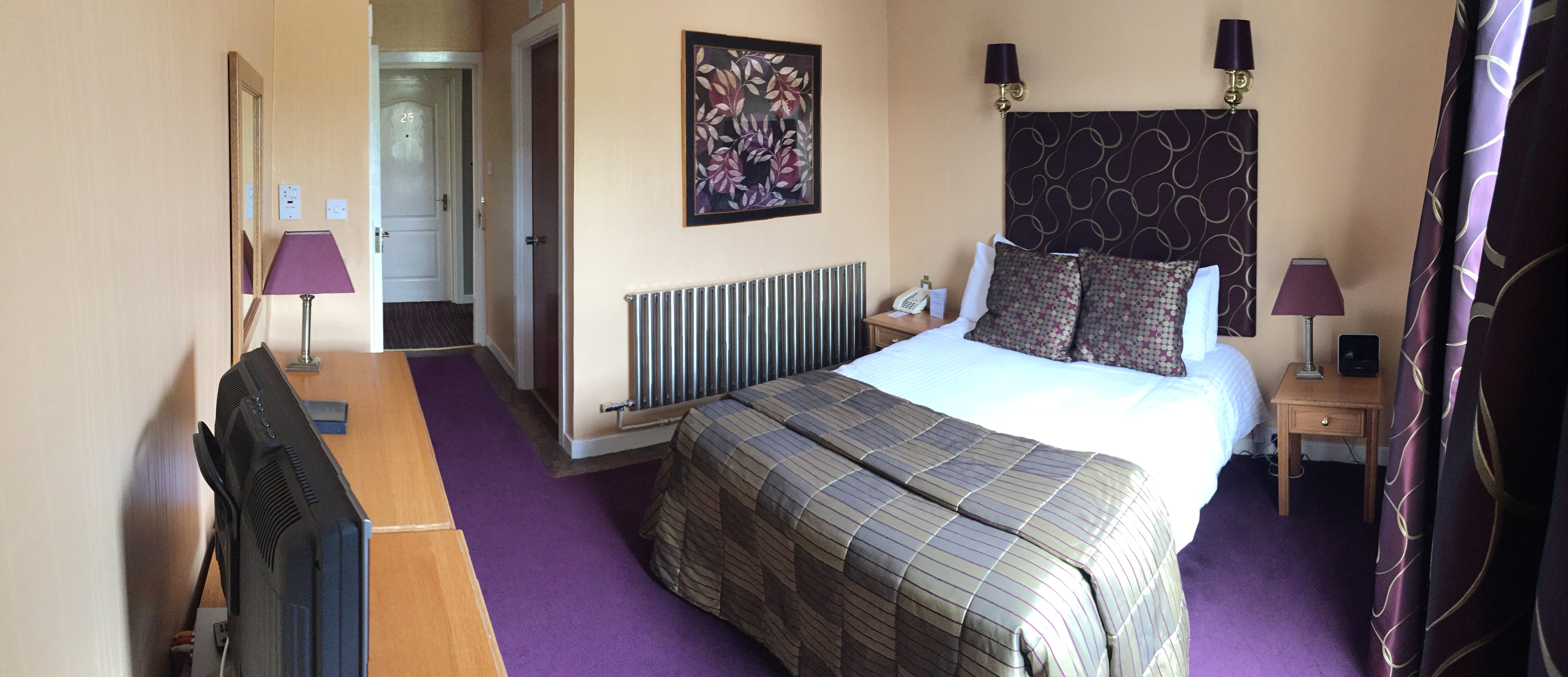 CRAIGHAAR-guestroom-Standard Double Wide.jpg