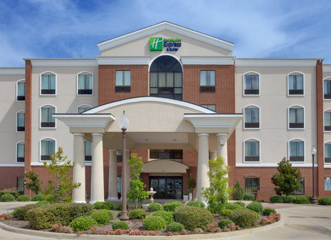 Holiday Inn Express Hotel/Suites Ennis