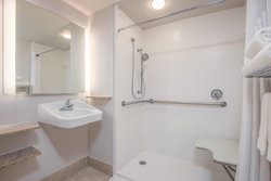  - Holiday Inn Express Central El Paso - I-10, Exit 19