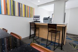  - Holiday Inn Express & Suites Athens - I-65, Exit 351