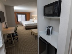  - Holiday Inn Express & Suites Athens - I-65, Exit 351