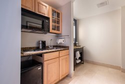  - Magnolia Hotel Houston - I-10, Exit 769A & 769B