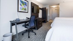  - Holiday Inn Express & Suites Hood River