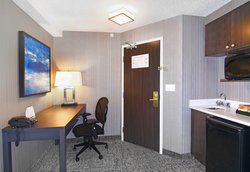  - Holiday Inn Express & Suites Calgary