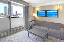  - Holiday Inn Express & Suites Calgary