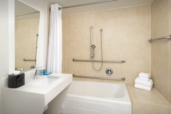  - Holiday Inn Express Saugus