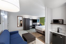 - Holiday Inn Express & Suites Baton Rouge - I-10, Exit 163