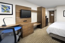  - Holiday Inn Express Lawrence - I-495, Exit 100A