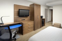  - Holiday Inn Express Lawrence - I-495, Exit 100A