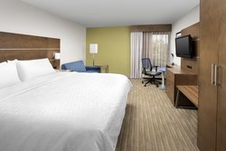  - Holiday Inn Express Lawrence - I-495, Exit 100A