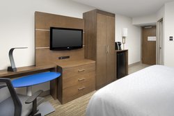  - Holiday Inn Express Lawrence - I-495, Exit 100A