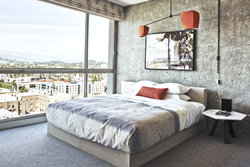  - Line Hotel Los Angeles