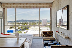  - Line Hotel Los Angeles