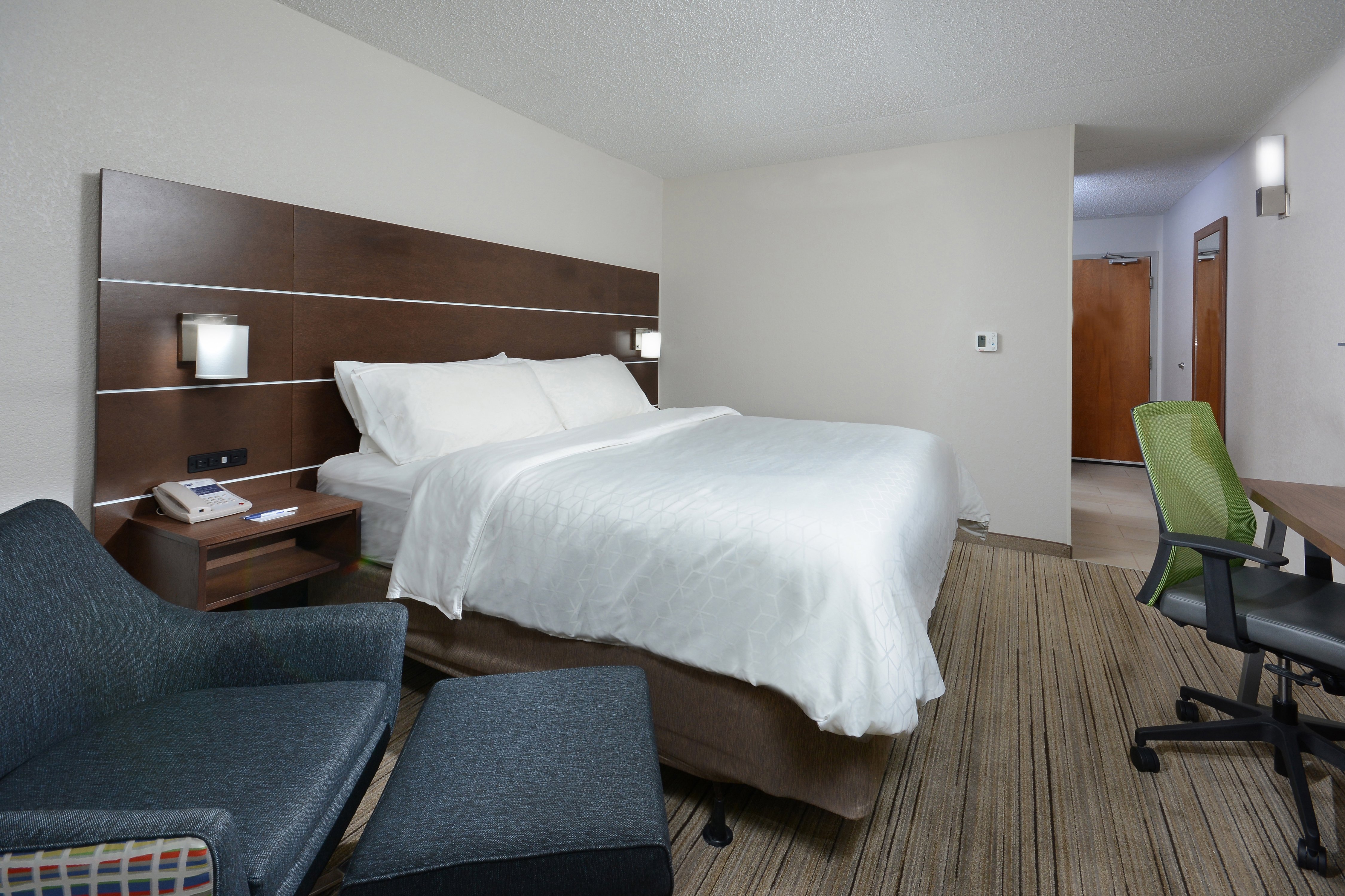 Enjoy an Accessible King Room at our Danville,VA hotel.