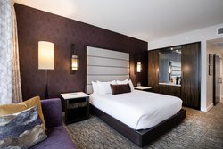  - Ambassador Hotel Downtown Kansas City - I-70, Exits 2J & 2K