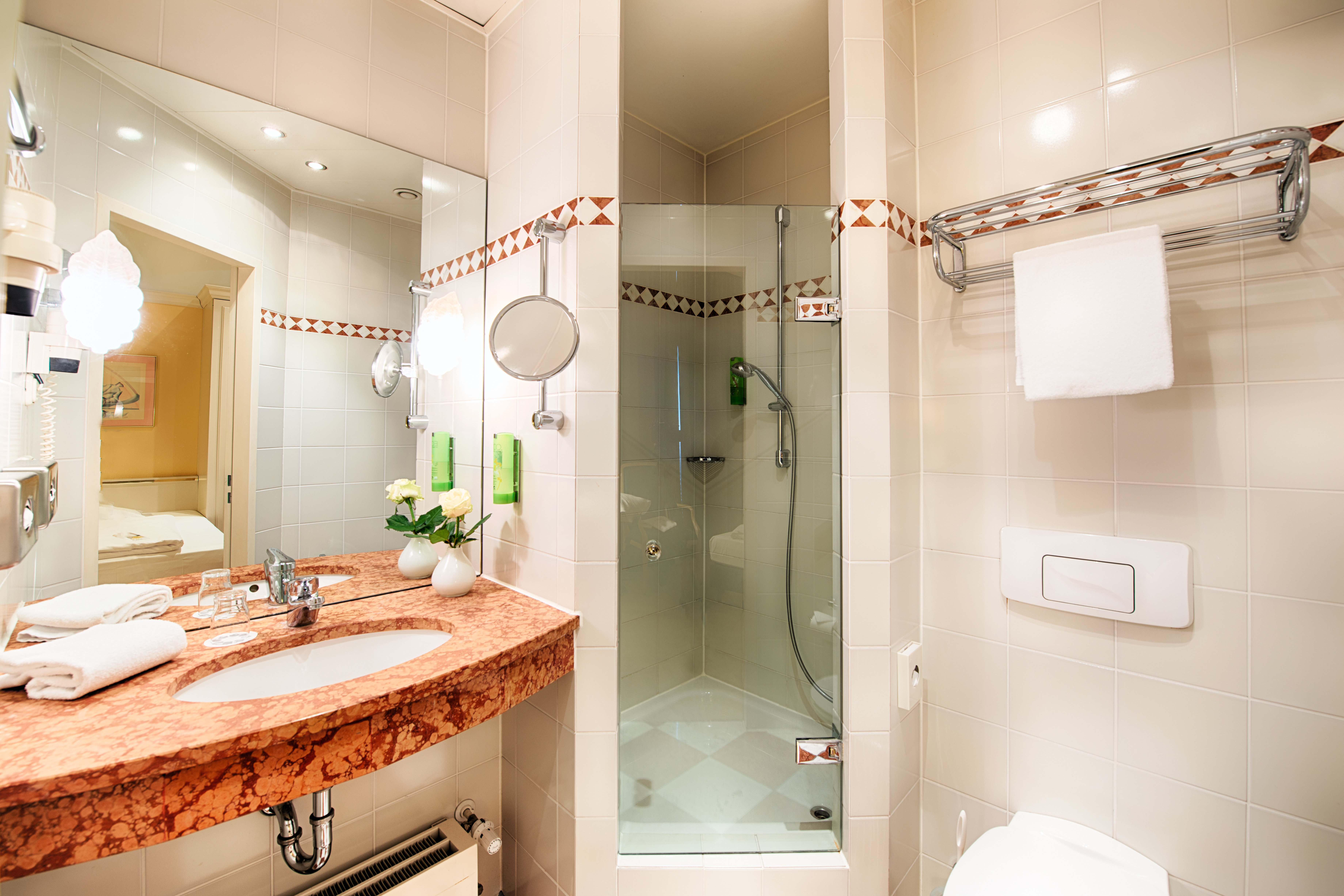 WELCOME HOTEL RESIDENZSCHLOSS-guestroom-Welcome Hotel Residenzschloss Bamberg Economy Room Bathroom.jpg