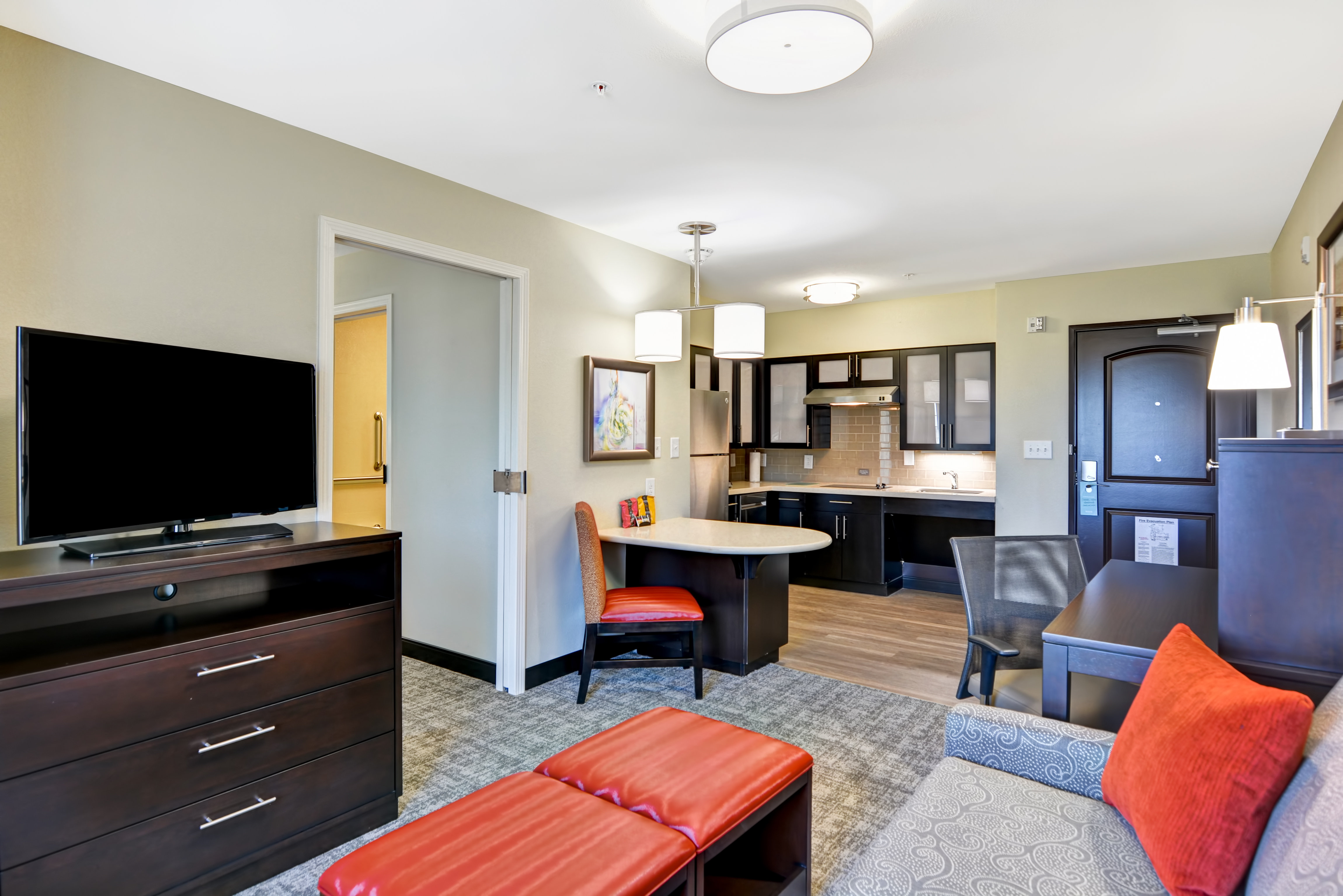 Our spacious suite in Mount Juliet where you can entertain guests.