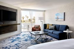  - Marriott Hotel Ventura - US 101, Exit 68