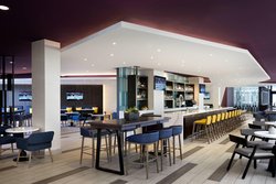  - Marriott Hotel Ventura - US 101, Exit 68