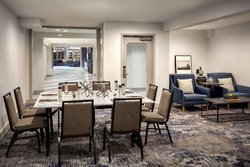  - Marriott Hotel Ventura - US 101, Exit 68