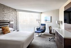  - Marriott Hotel Ventura - US 101, Exit 68