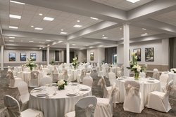  - Four Points by Sheraton Hotel Airport Sacramento - I-5, Exit 525A