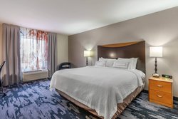  - Fairfield Inn & Suites by Marriott Texarkana - I-30, Exit 219