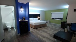  - Holiday Inn Express Rolling Meadows